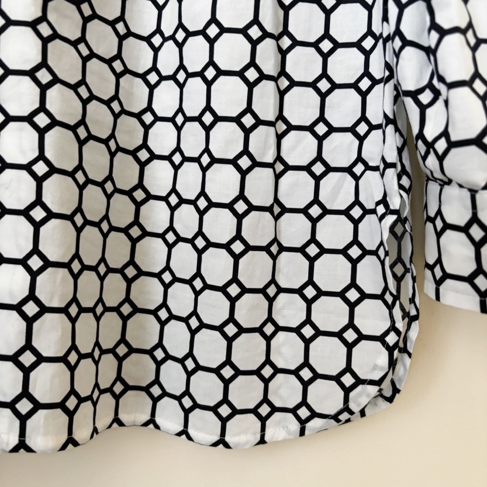 Hinson Wu Black & White Geo Print Button Front Katherin Shirt Sz 10 Quiet Luxury - Picture 3 of 7
